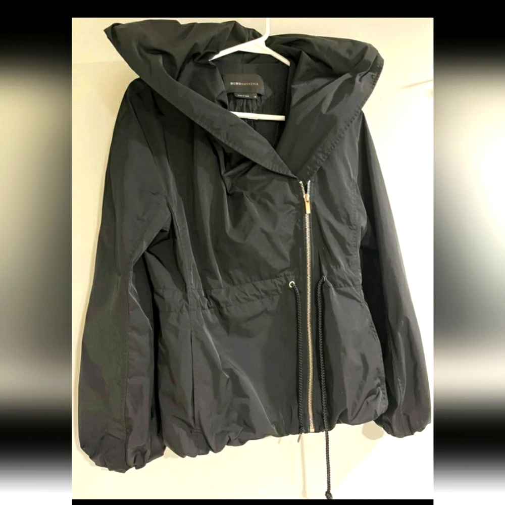 BCBG MAXIAZRIA spring jacket like new size xs but fits like small